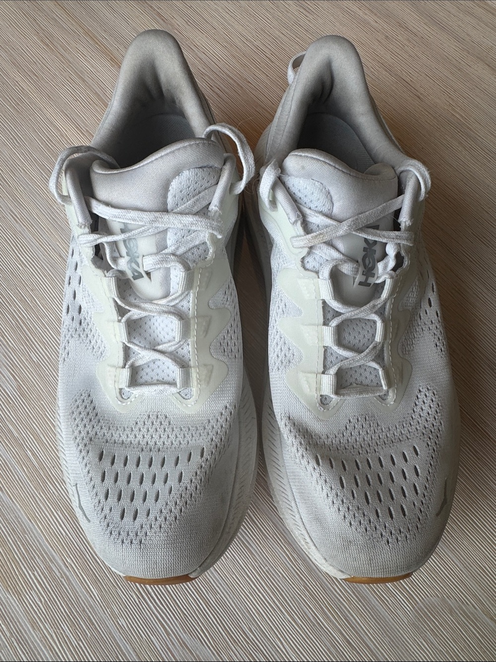 ⭐️HOKA Kawana Bright white Running shoes ⭐️ - Picture 2 of 9